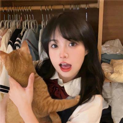 锁红颜